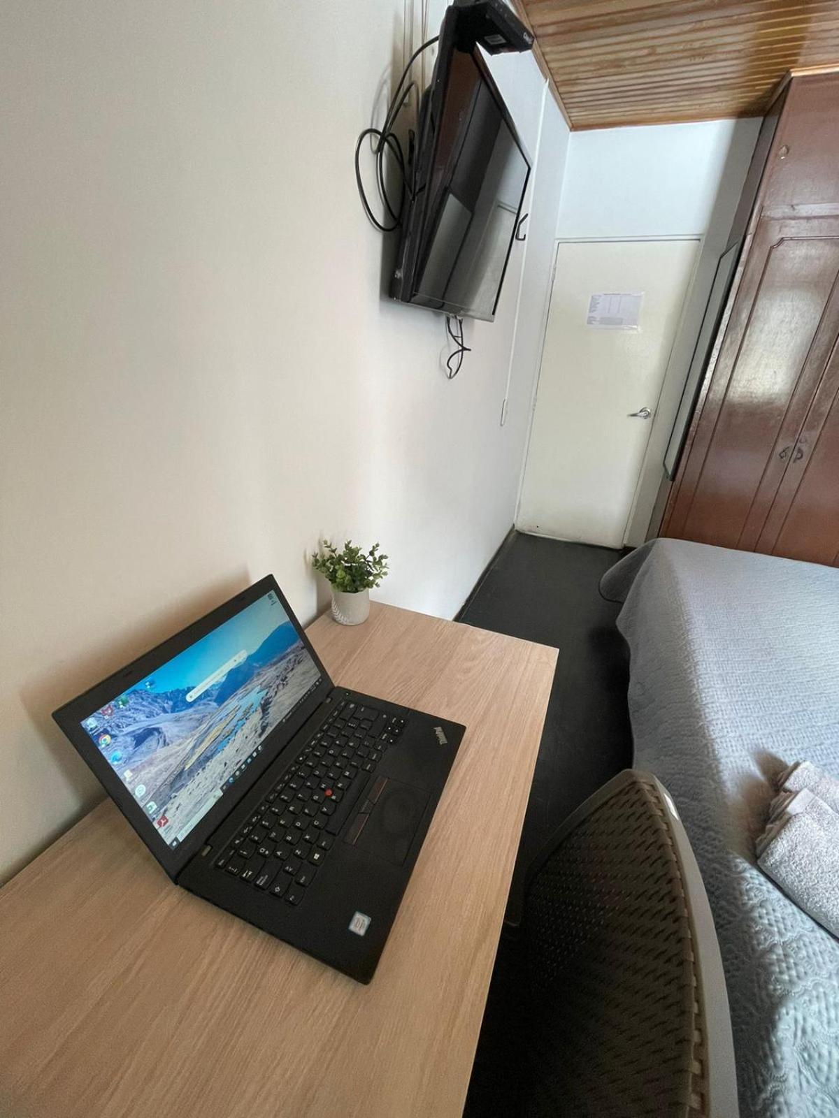 Hostel Av Suba 116 Bogota Bagian luar foto